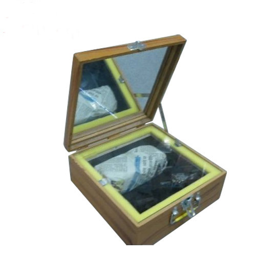 Solar Cooker (Wooden)