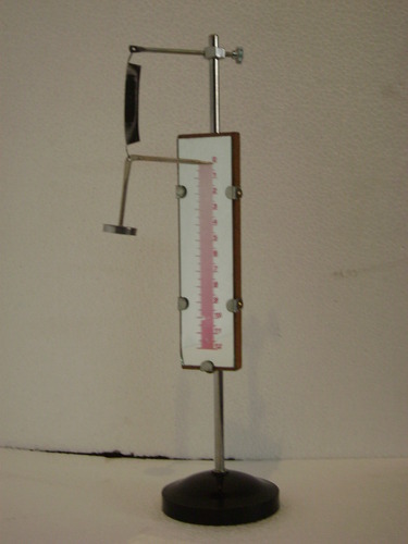Hook's Law Apparatus without Weight