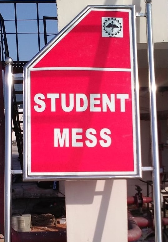 RETRO REFLECTIVE SIGN BOARD