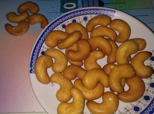 Kaju Shape Biscuit
