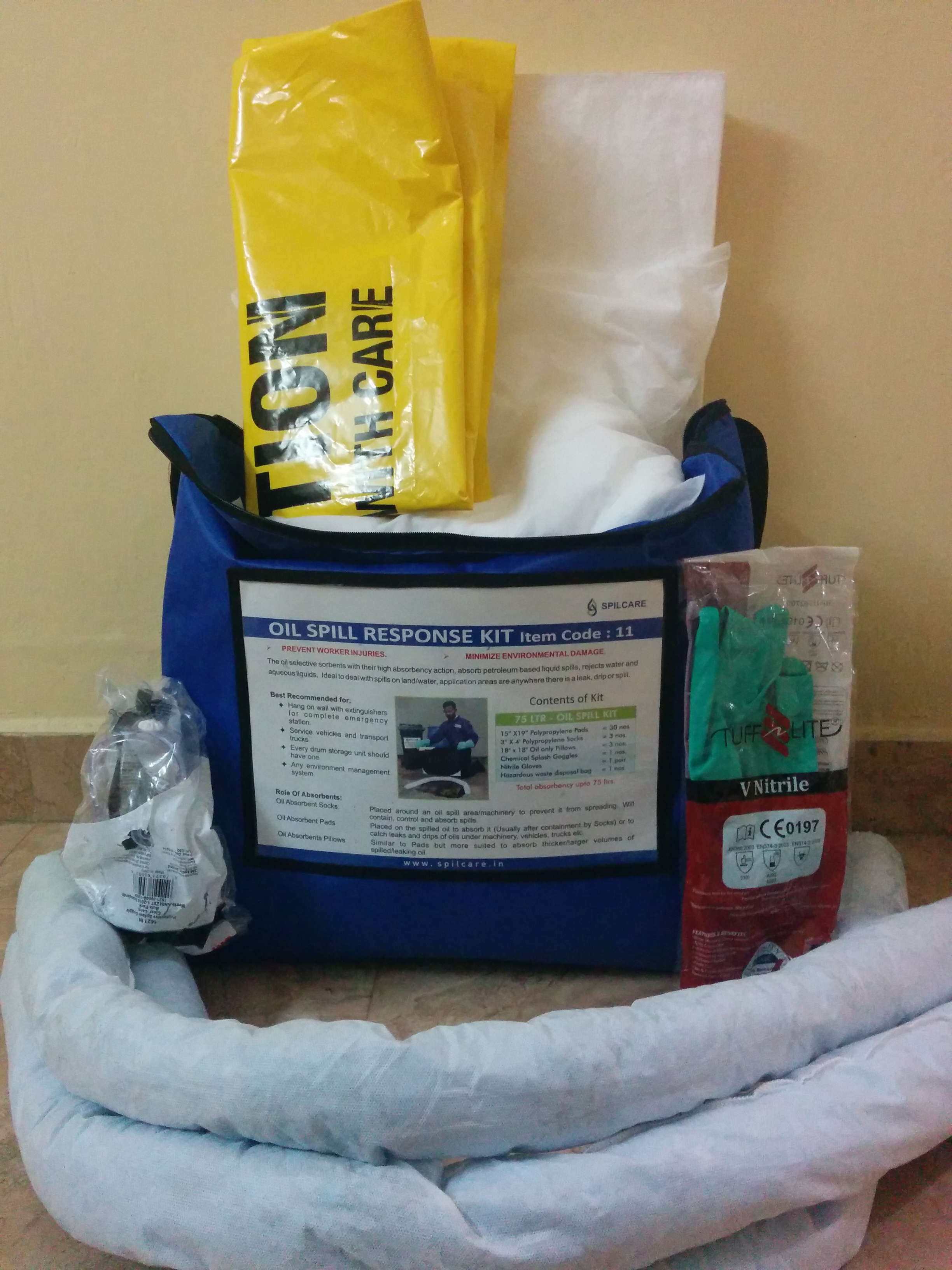 Spilcare Oil & Chemical Absorbent Kits