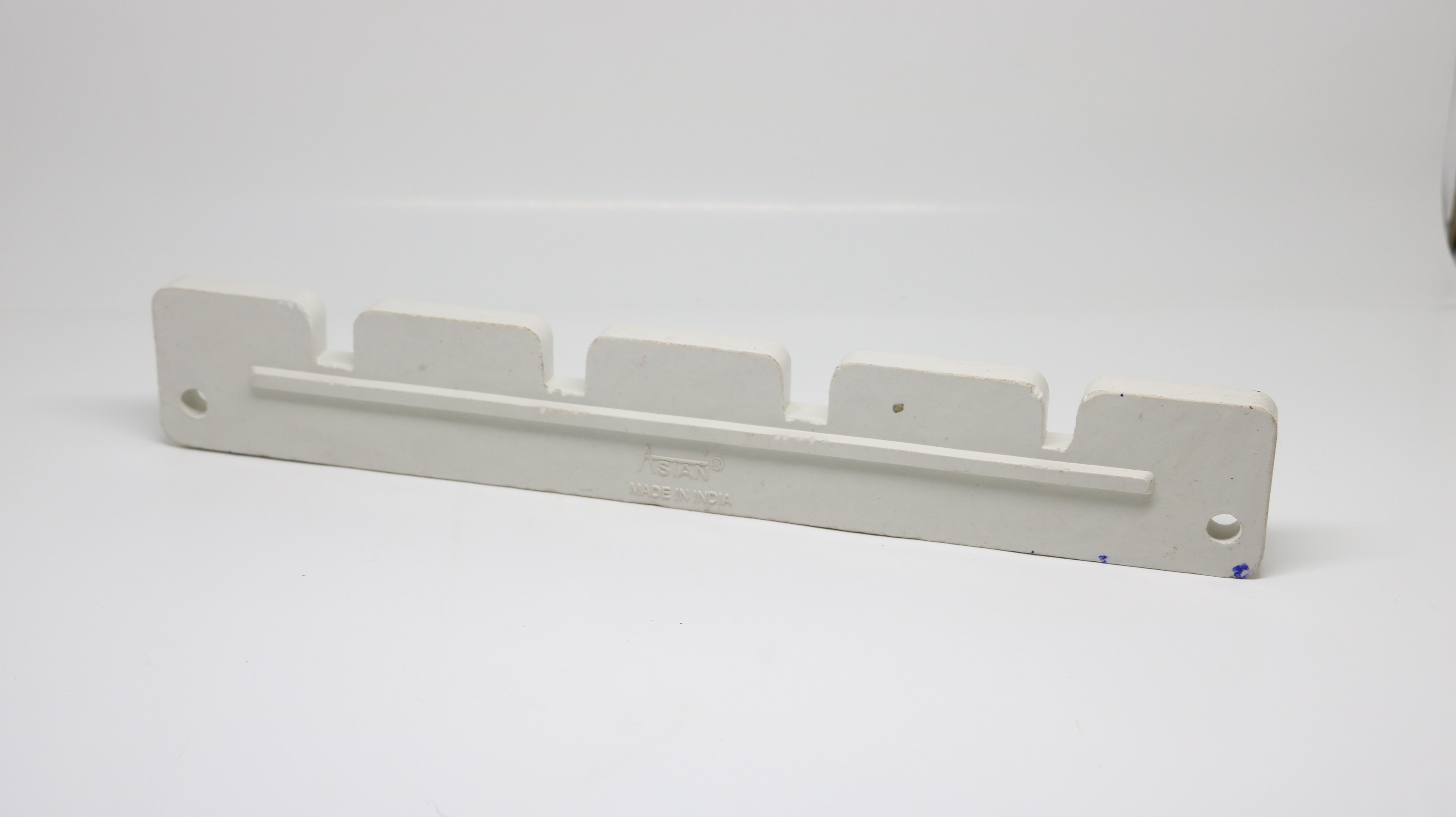 Triple pole supports