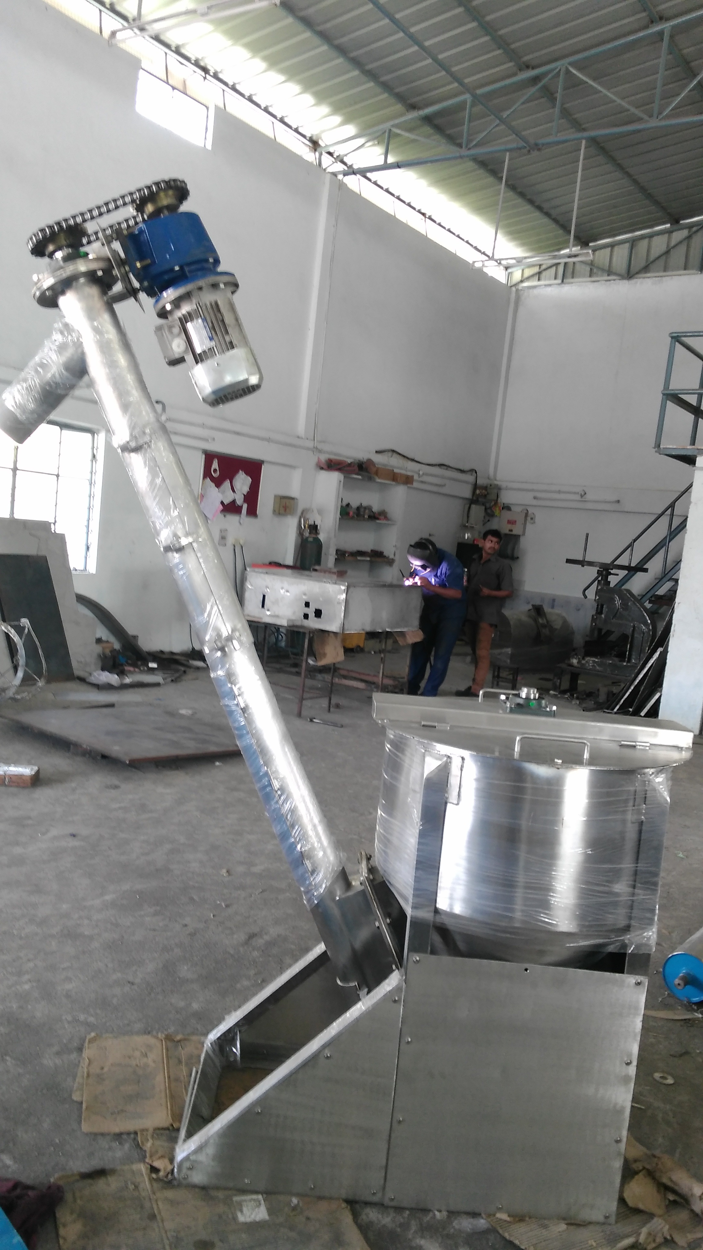 Screw Conveyor with Hopper 
