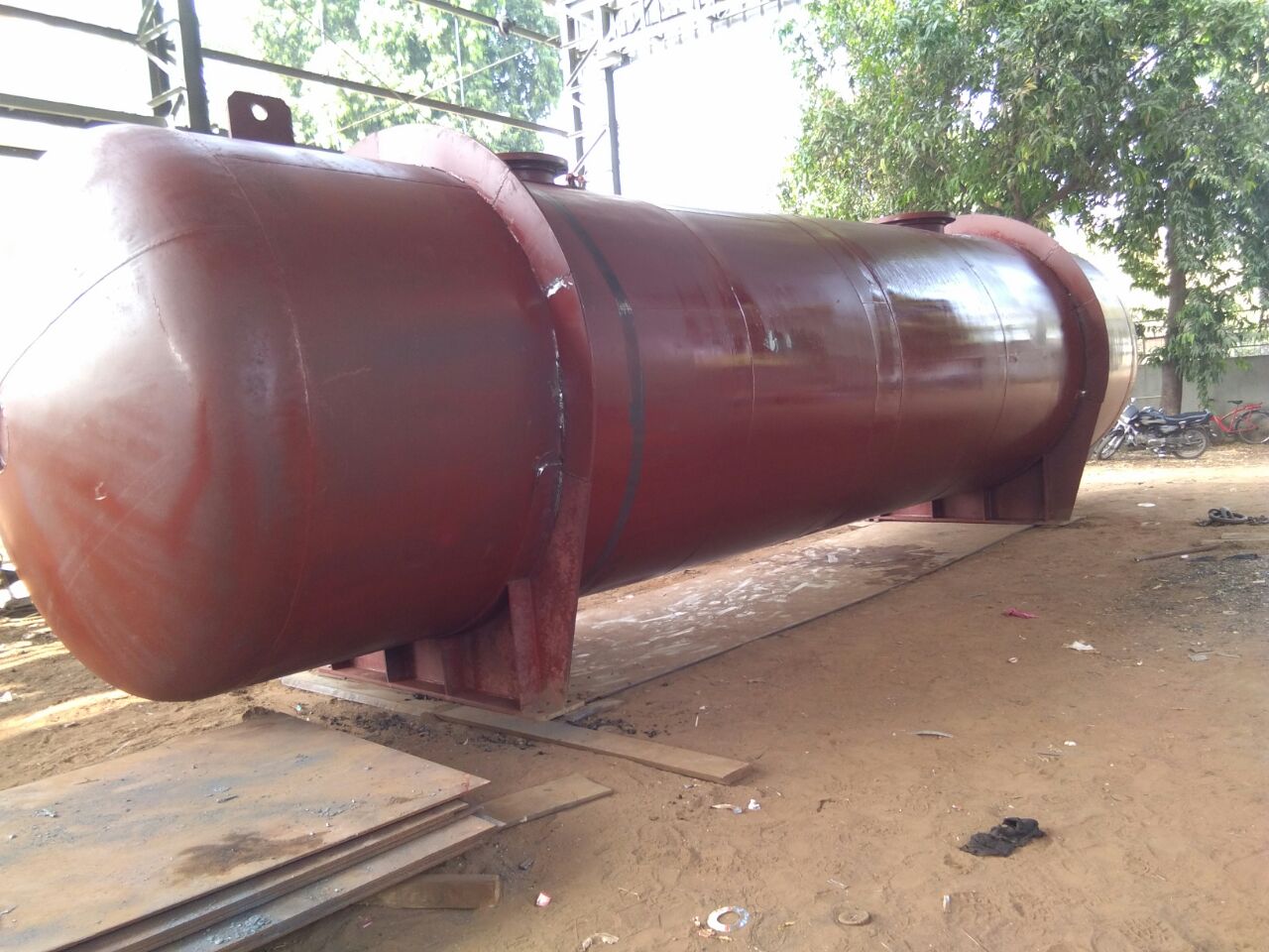 Mfg of Storage tanks / Pressure Vessels/Structural fabrication