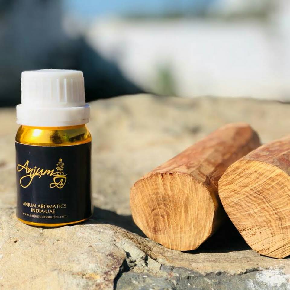 SANDALWOOD ESSENTIAL OIL- SANTALUM ALBUM