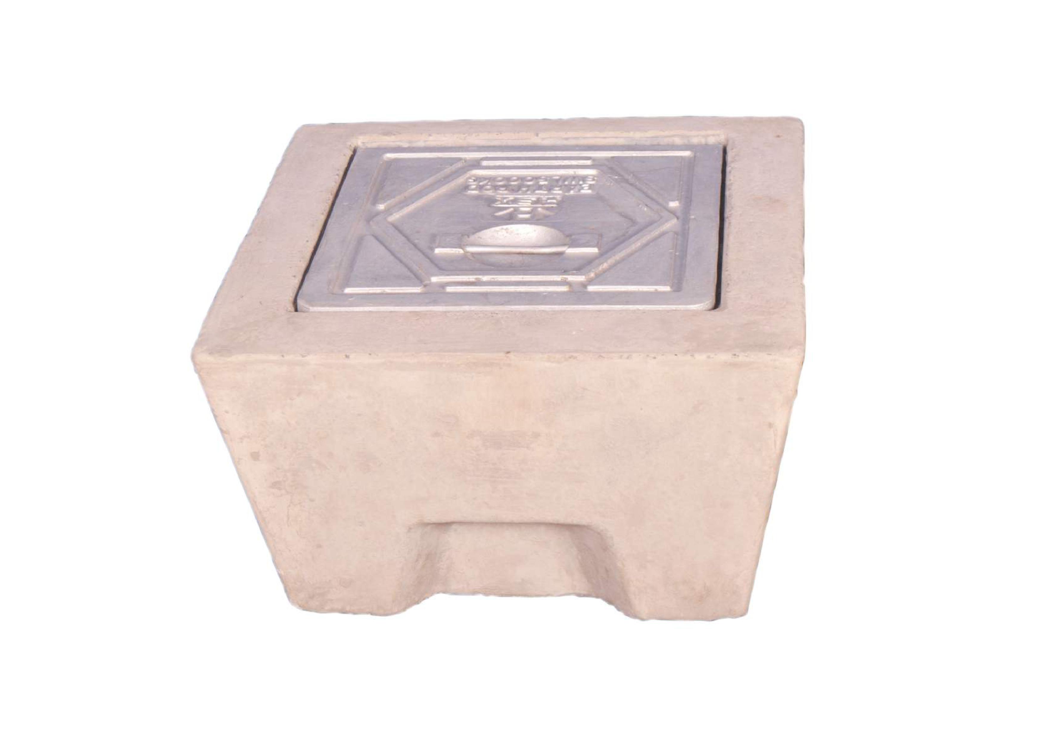 Square Concrete Earth Pit With Cast Iron Cover