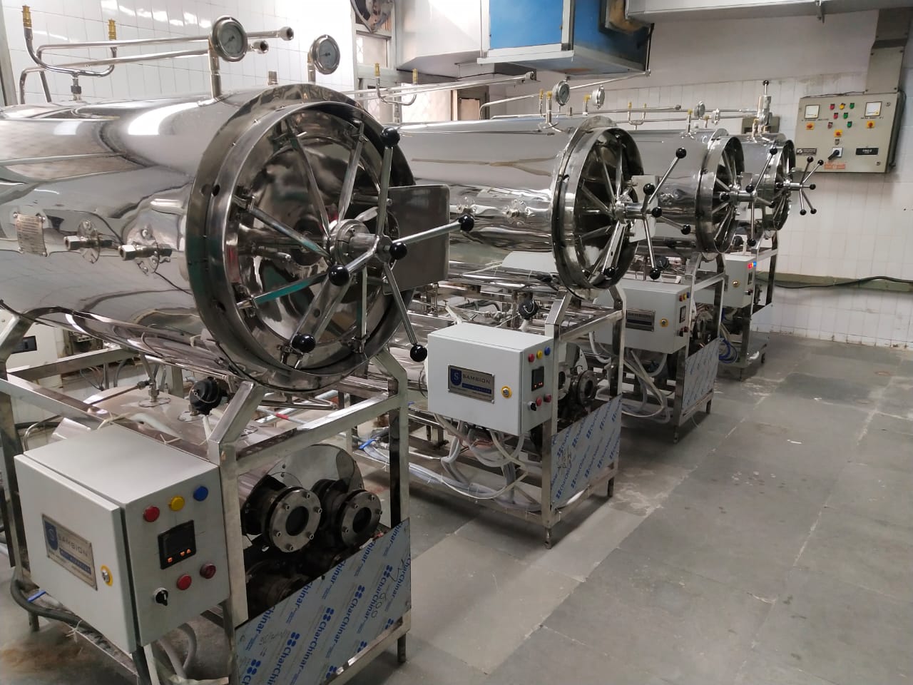 HORIZONTAL – CYLINDRICAL TYPE  Autoclave 