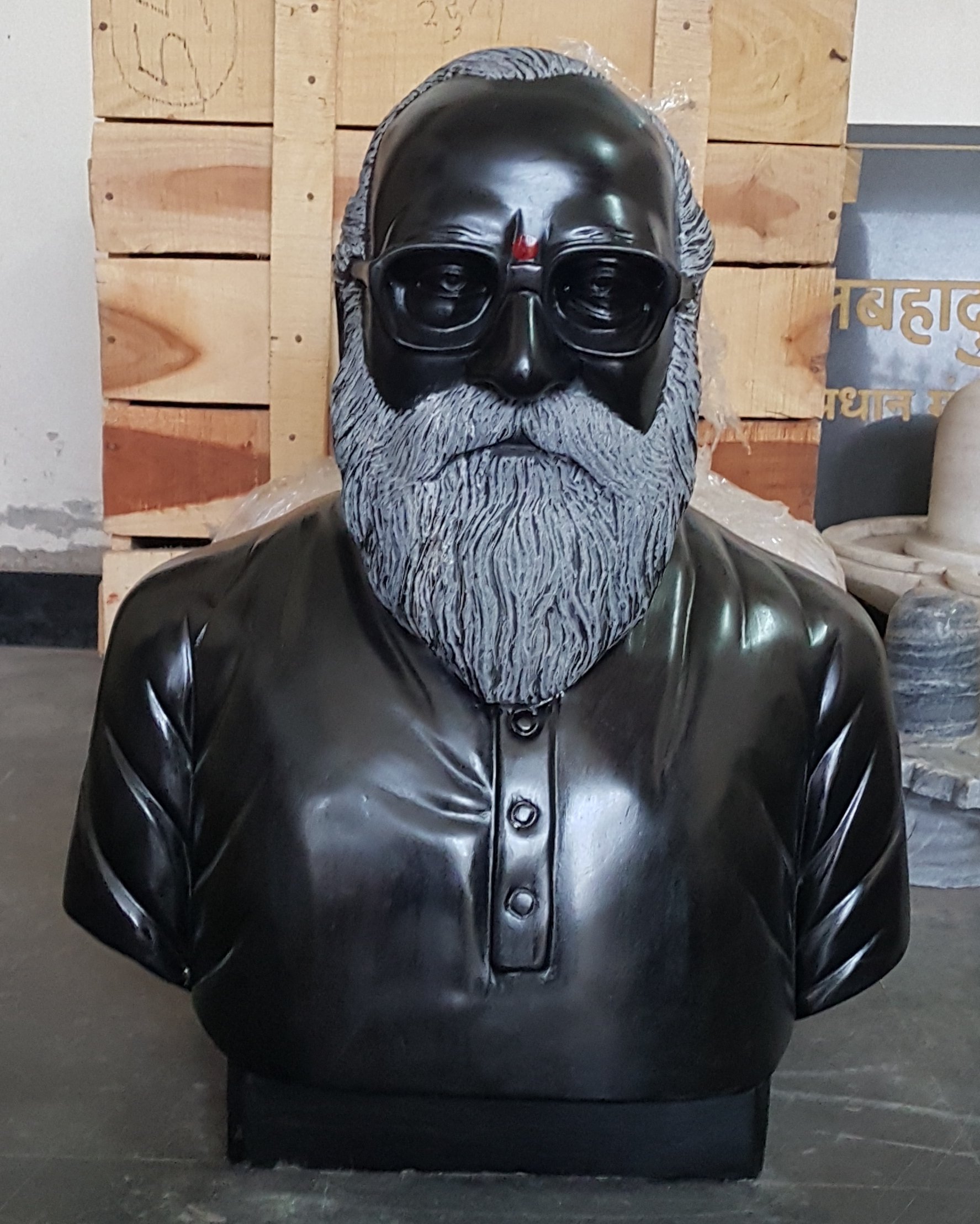 BUST STATUE OF NANAJI DESMUKH 24 INCH 