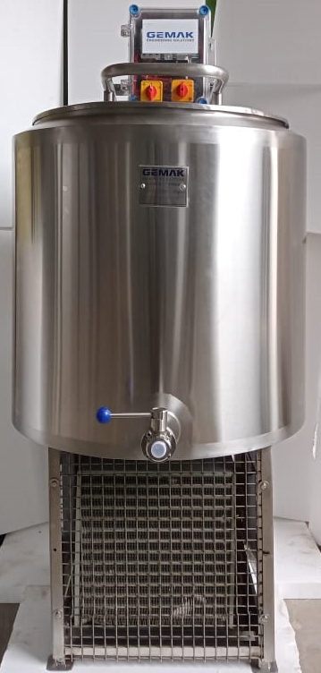 BULK MILK COOLER 100 LTR FOR DAIRY