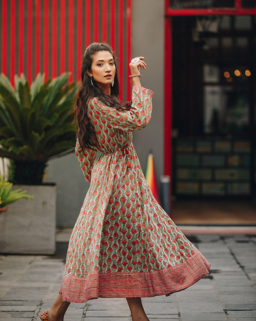 Dress03
