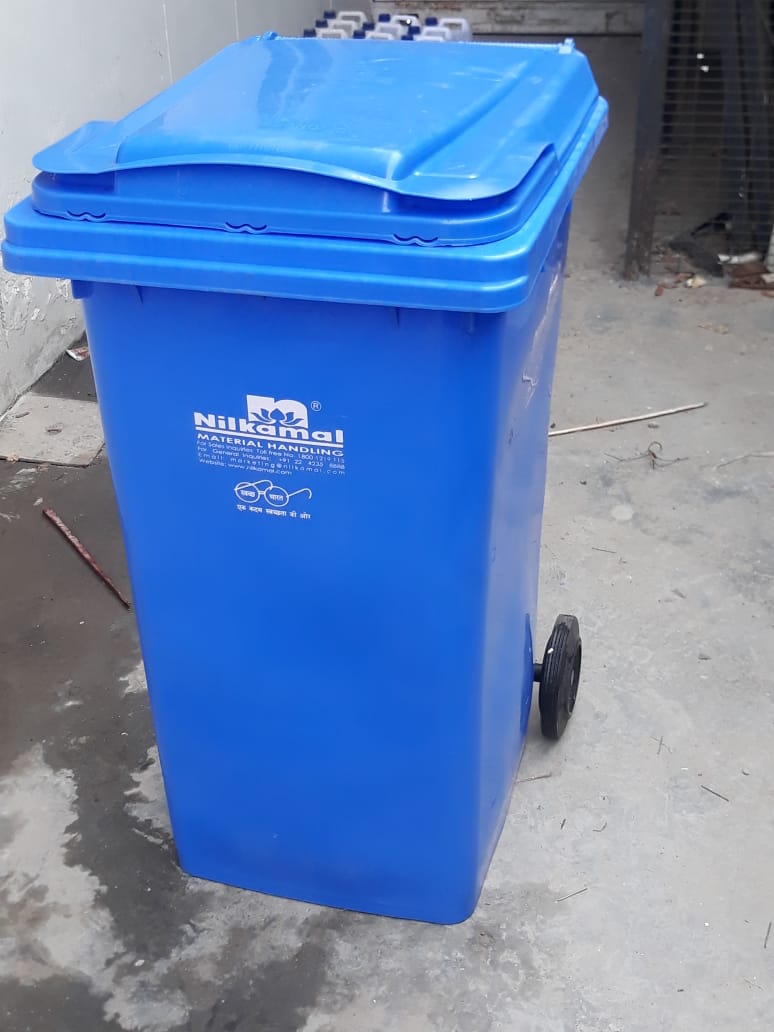 120 LITER WHEELED DUSTBIN