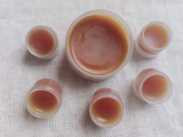OM SKANDA DIVINE ESSENCE SOLID PERFUME -  A NATURAL AROMATIC PRODUCT TO FEEL THE DIVINE CONSCIOUSNESS THTOUGH  YOGA, MEDITATION AND POOJA SAMAGIRI