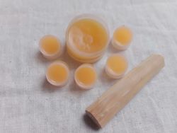 SANDAL SOLID PERFUME - NATURAL AROMATIC WONDER FOR DAILY POOJA, YOGA, MEDITATION, TEMPLE RITUALS AND EVENTS TO REALIZE COSMIC ENERGY AND DIVINITY