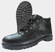 Prime STHIRA Industrial Safety Shoe For Men ( NITRILE RUBBER ) Size-7 UK/India  