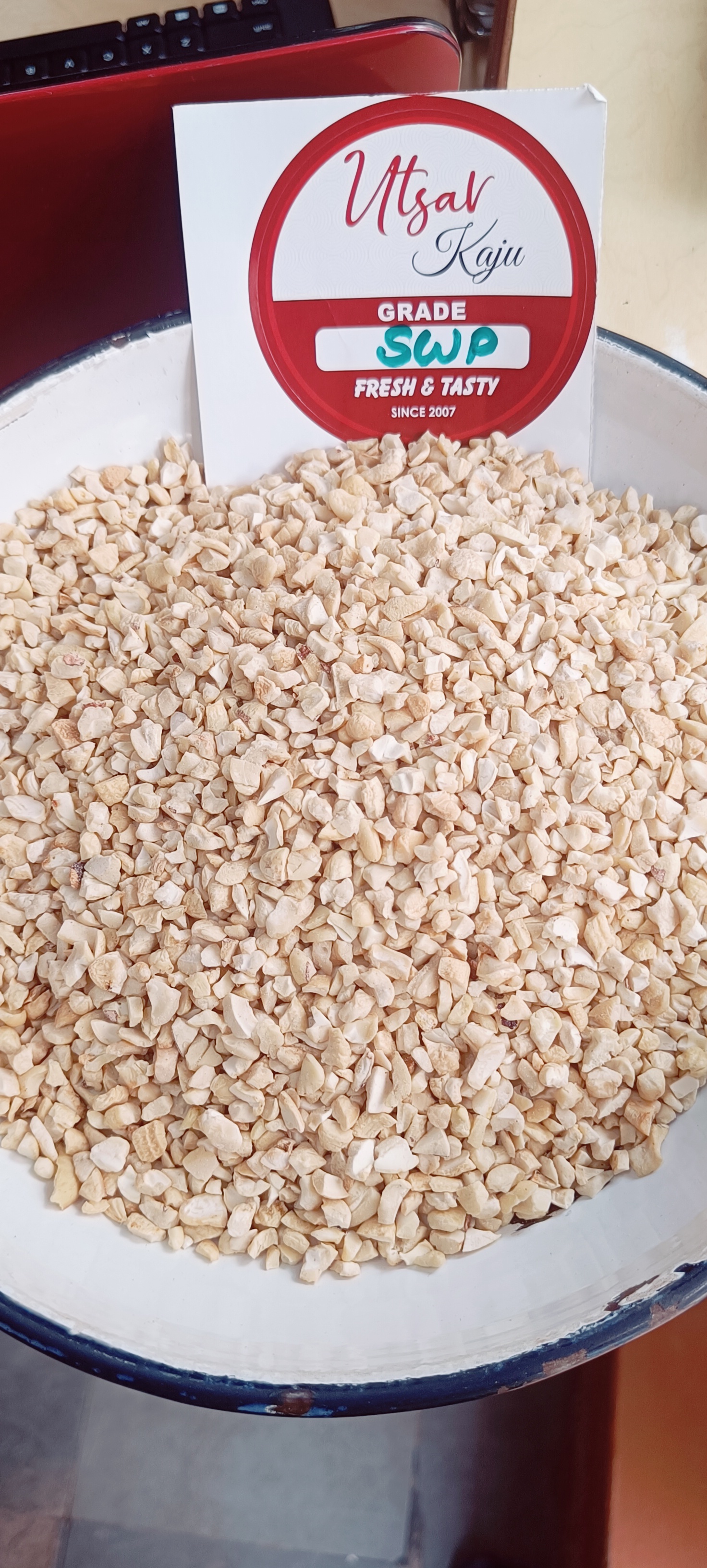 CASHEW EIGHT PIECE WSP