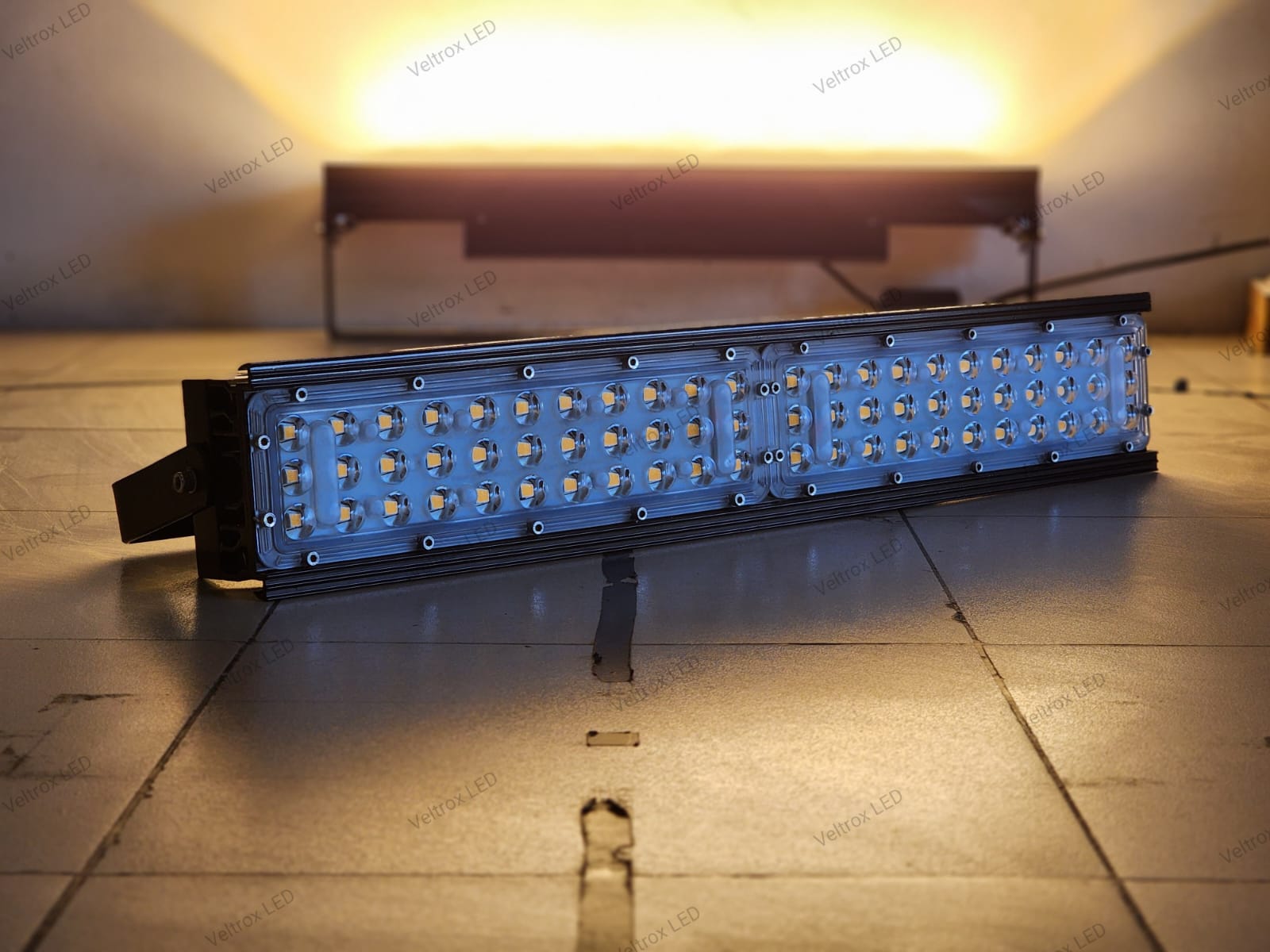 Veltrox 200W LED Wall Washer Light 