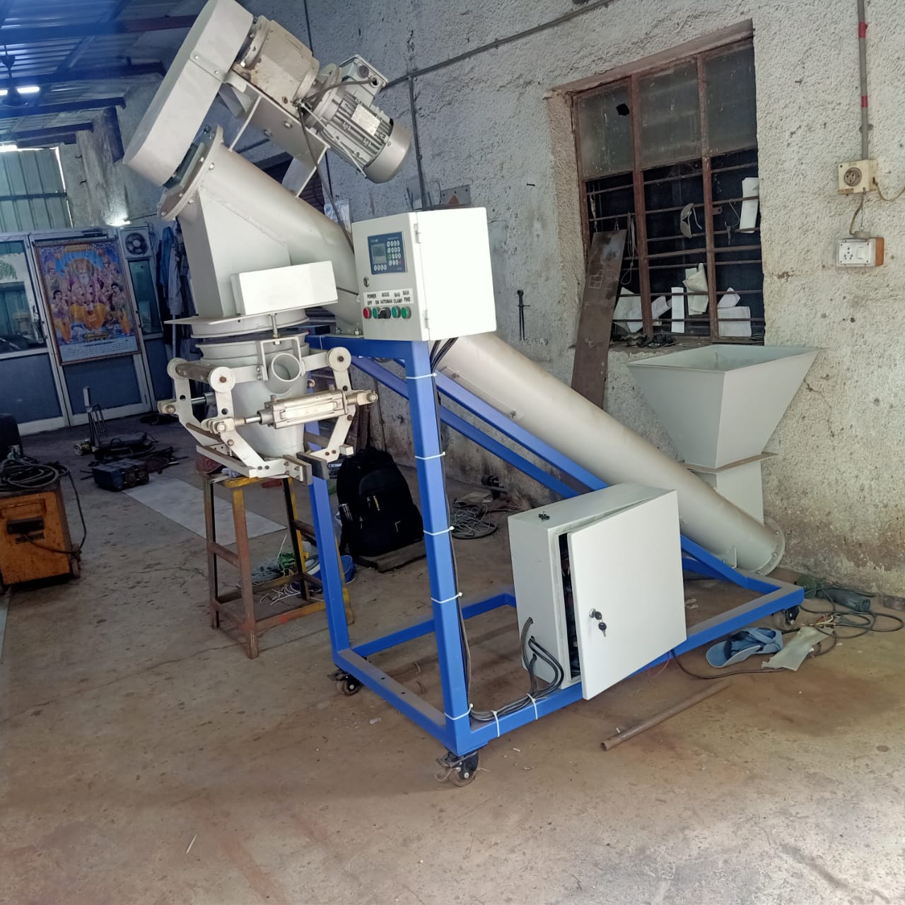 Gross Type Bag Filling Machine
