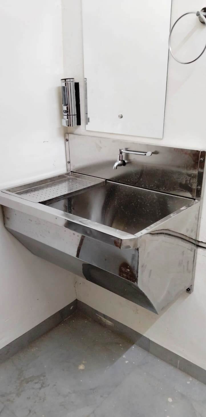 Stainless Steel Scrub Sink