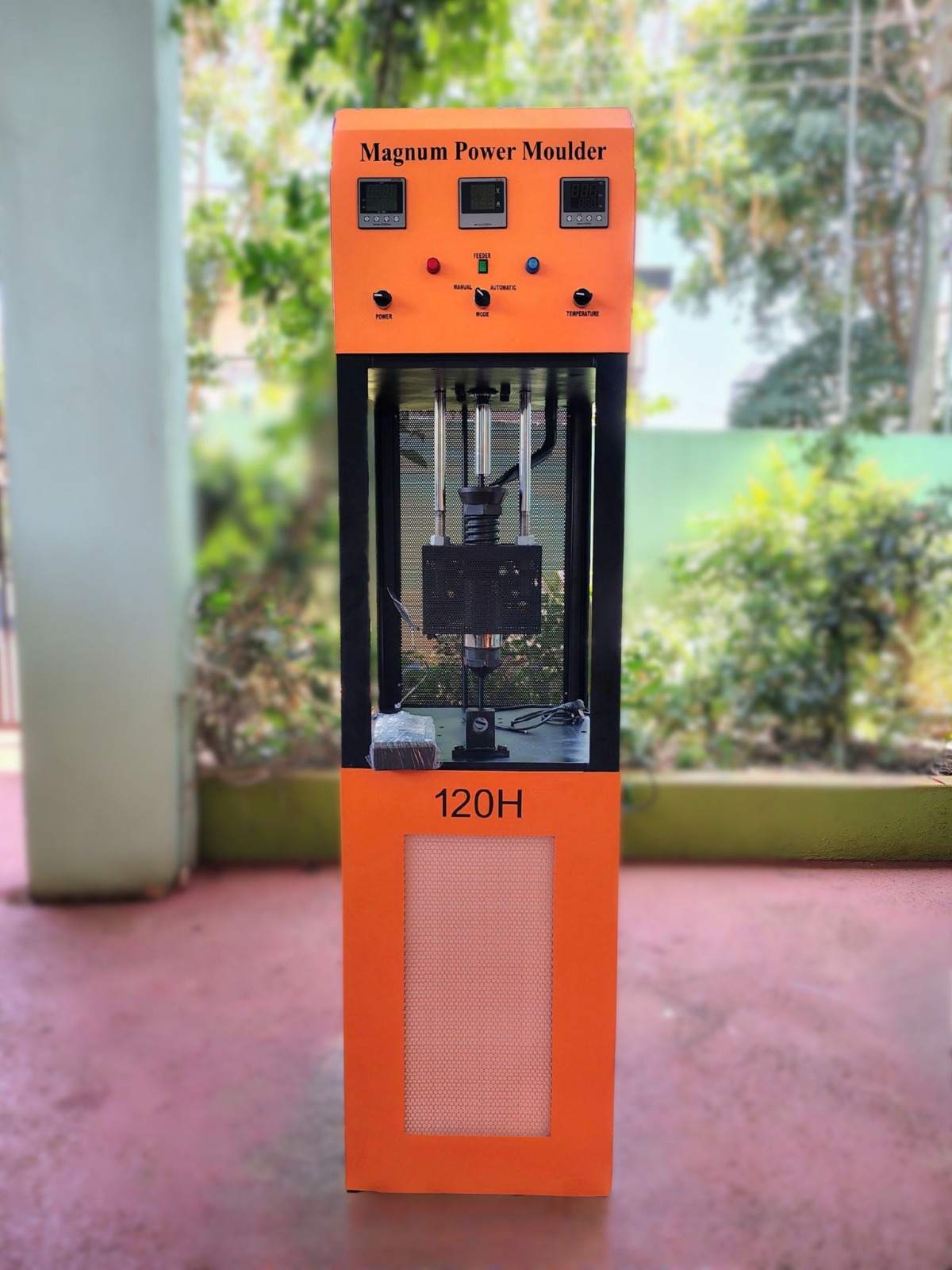 80 Grams Plastic Injection Moulding Machine (Hydraulics)