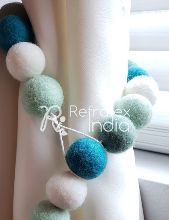 Felt Pom Pom Tieback