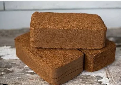 Coir substrate 8 liter block  20 * 16 * 24 
