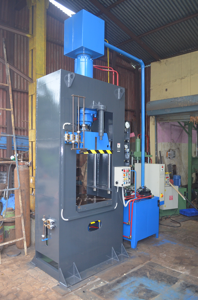 HYDRAULIC CLOSED FRAME DEEP DRAW PRESS
