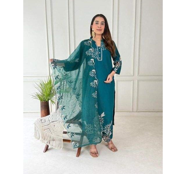 Elegant Silk Palazzo Suit for Women Ethnic Fashion Outfit with Uses in Wedding Party Festive & Office Wear