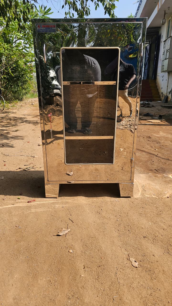 INSTRUMENT CABINET