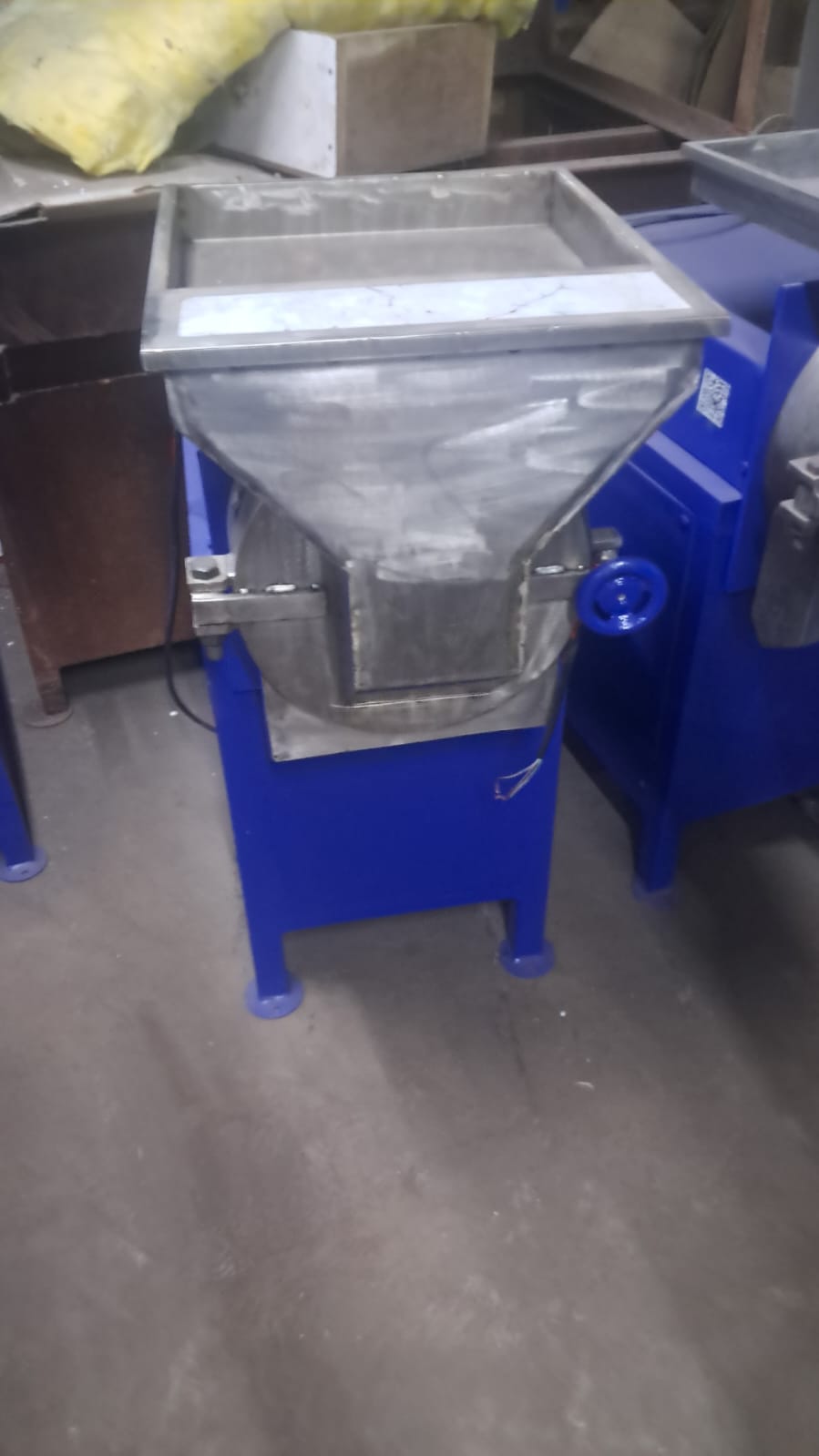 Full SS 304 Material Machine Mariya Coconut Pulverizer 