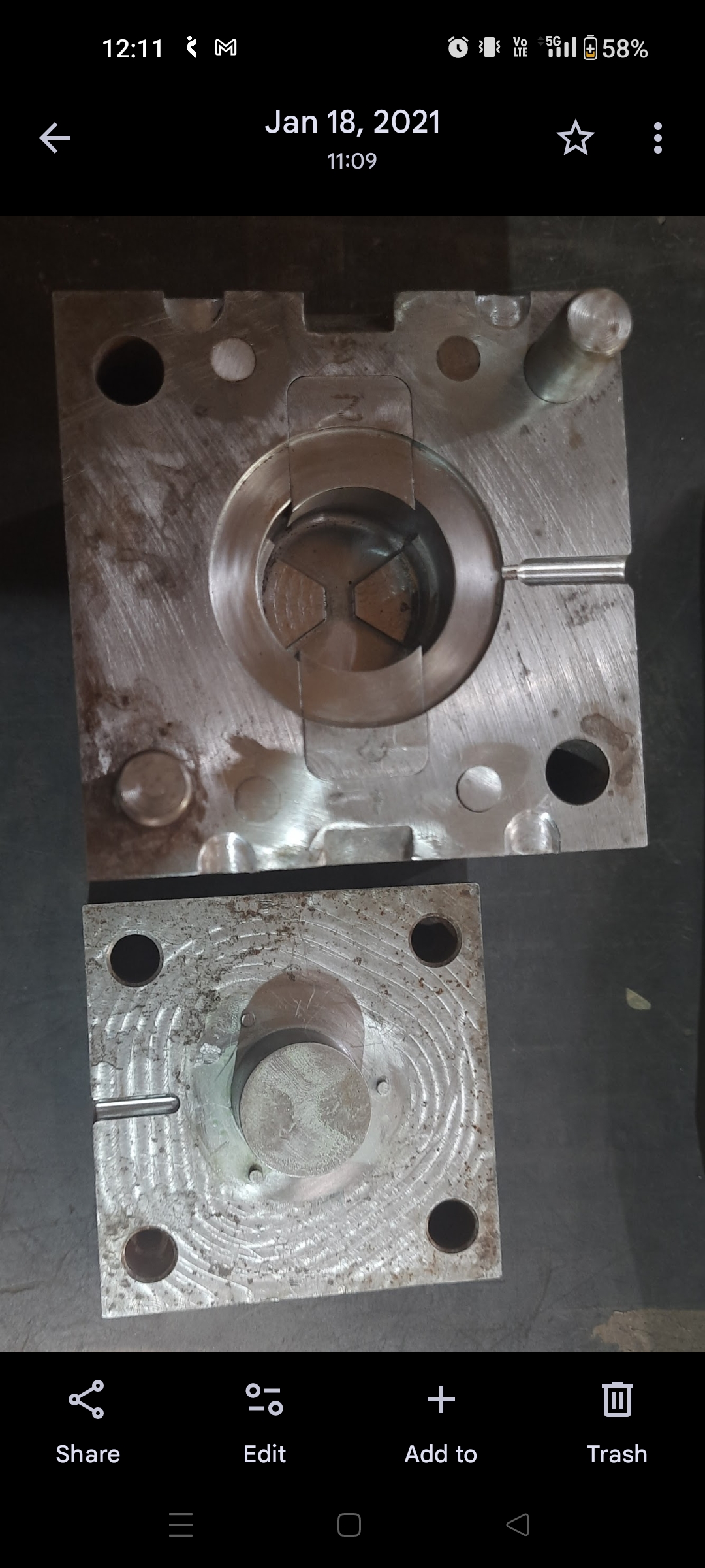 Hand mold 