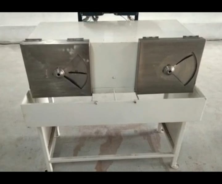 Manual Coconut Brown Skin Peeling Machine Double Side