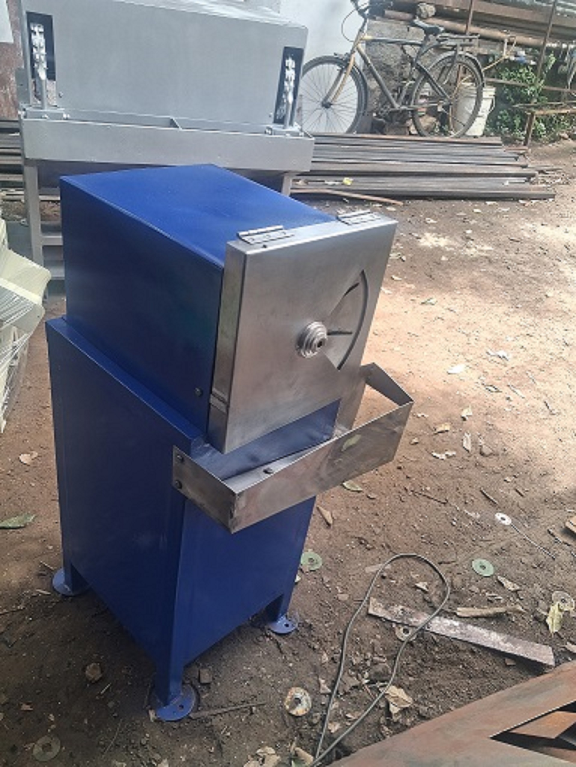 Mariya Single Head Coconut Peeling Machine -150 nuts/hr, 2 HP