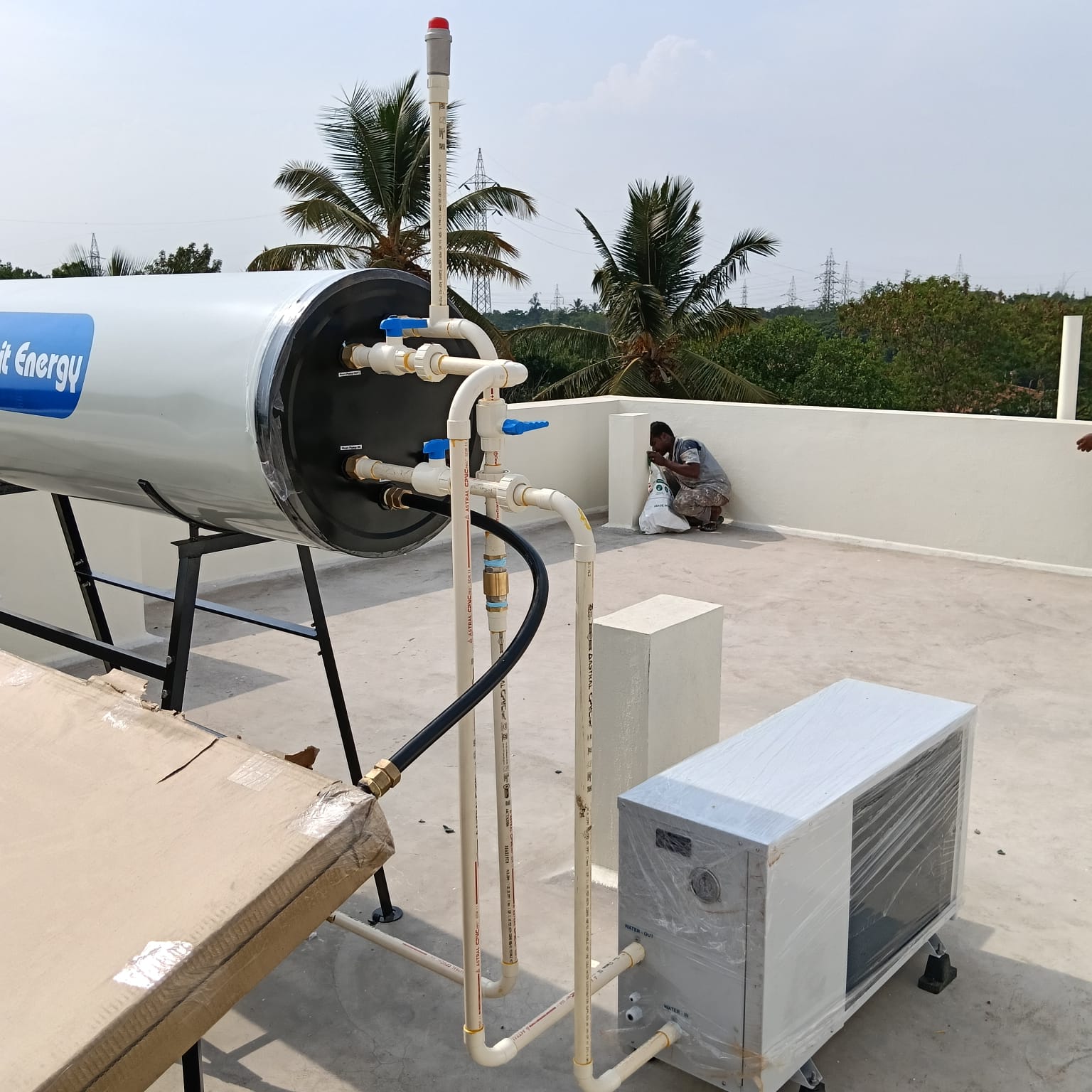 Heat pump 150 /150 LPH(A heat pump is an energy-efficient device that generates heat from air 24/7)