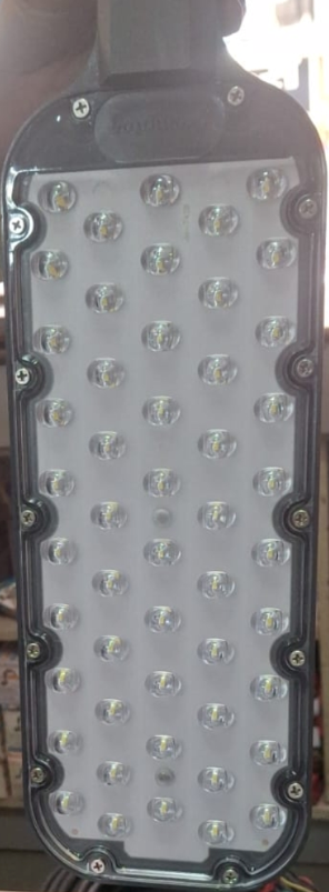 LED STREET LIGHT FITTING